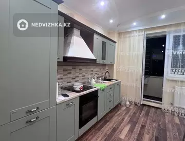 2-комнатная квартира, этаж 6 из 10, 84 м², На длительный срок