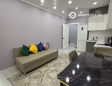 2-комнатная квартира, этаж 2 из 12, 45 м², Посуточно