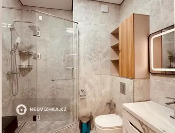 1-комнатная квартира, этаж 13 из 16, 50 м², Посуточно
