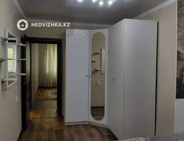 3-комнатная квартира, этаж 3 из 5, 58 м², На длительный срок