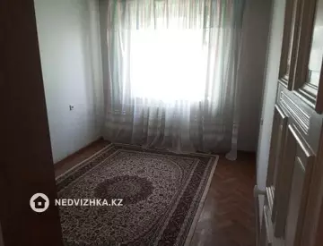 2-комнатная квартира, этаж 4 из 9, 52 м², На длительный срок