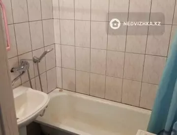 2-комнатная квартира, этаж 4 из 9, 52 м², На длительный срок