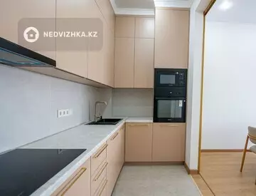 4-комнатная квартира, этаж 8 из 20, 143 м²