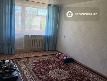 2-комнатная квартира, этаж 3 из 5, 45 м²