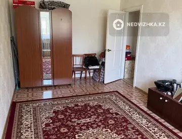 2-комнатная квартира, этаж 3 из 5, 45 м²