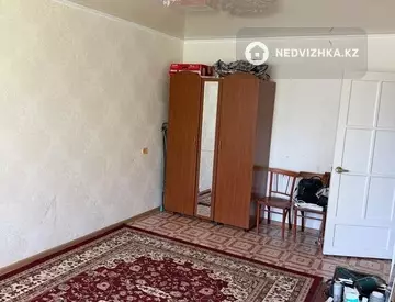 2-комнатная квартира, этаж 3 из 5, 45 м²