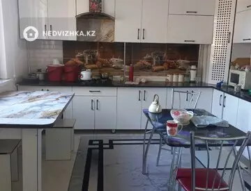 5-комнатный дом, 8 соток, 120 м²