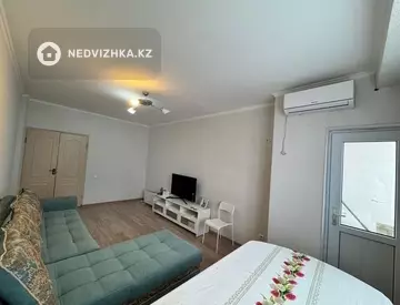 3-комнатная квартира, этаж 9 из 9, 77 м²