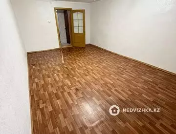 3-комнатная квартира, этаж 3 из 5, 82 м²