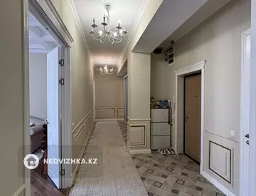 2-комнатная квартира, этаж 11 из 12, 81 м²