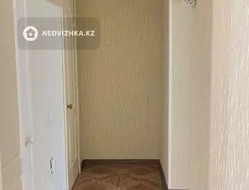 1-комнатная квартира, этаж 10 из 10, 44 м²