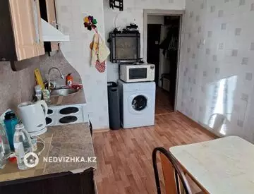 1-комнатная квартира, этаж 3 из 10, 34 м²