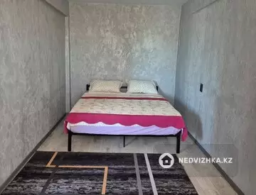 2-комнатная квартира, этаж 3 из 5, 46 м², Посуточно
