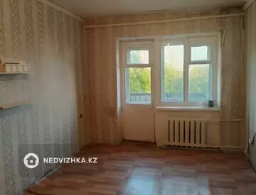 2-комнатная квартира, этаж 3 из 3, 42 м²