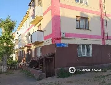 2-комнатная квартира, этаж 3 из 3, 42 м²