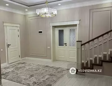 8-комнатный дом, 8 соток, 300 м²