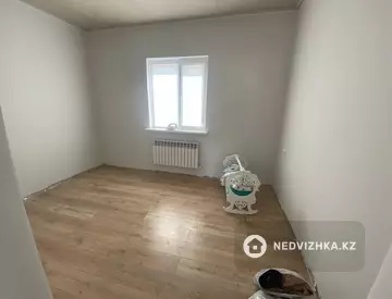 2-комнатный дом, 10 соток, 1 600 м²