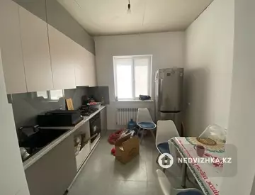 2-комнатный дом, 10 соток, 1 600 м²