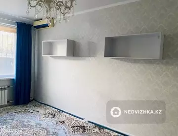 4-комнатная квартира, этаж 1 из 5, 90 м²