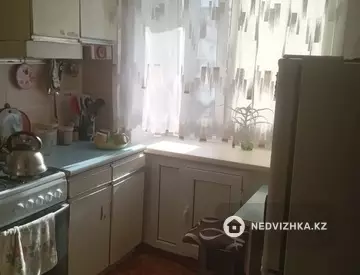3-комнатная квартира, этаж 3 из 5, 58 м²