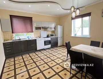 4-комнатный дом, 5 соток, 179 м²