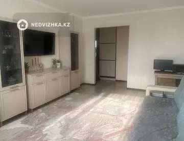 1-комнатная квартира, этаж 9 из 9, 45 м²