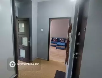 1-комнатная квартира, этаж 2 из 8, 42 м², Посуточно