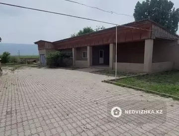 4-комнатный дом, 30 соток, 136 м²