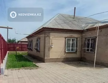 4-комнатный дом, 30 соток, 136 м²