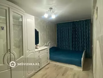 2-комнатная квартира, этаж 3 из 5, 47 м², Посуточно