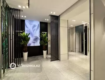 1-комнатная квартира, этаж 8 из 12, 39 м²
