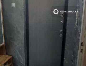 1-комнатная квартира, этаж 4 из 5, 36 м²