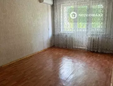 2-комнатная квартира, этаж 2 из 4, 48 м²
