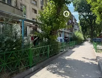 2-комнатная квартира, этаж 2 из 4, 48 м²