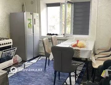 1-комнатная квартира, этаж 2 из 5, 38 м²