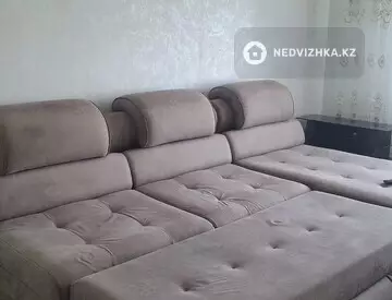 2-комнатная квартира, этаж 11 из 12, 53 м², На длительный срок