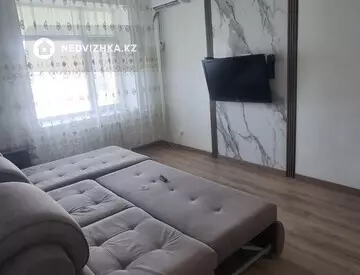 2-комнатная квартира, этаж 11 из 12, 53 м², На длительный срок