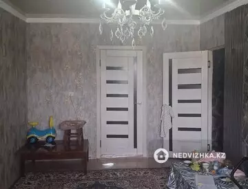 2-комнатная квартира, этаж 4 из 4, 45 м²