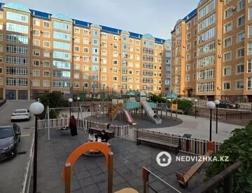 4-комнатная квартира, этаж 2 из 7, 131 м²