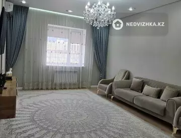 4-комнатная квартира, этаж 2 из 7, 131 м²