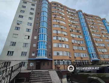 4-комнатная квартира, этаж 4 из 11, 200 м²