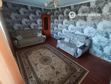 2-комнатная квартира, этаж 3 из 3, 50 м²