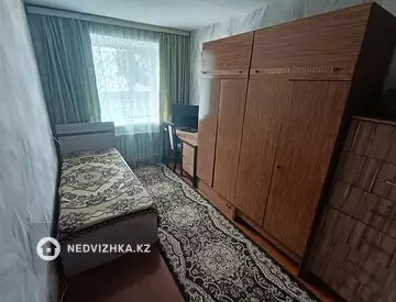 2-комнатная квартира, этаж 3 из 3, 50 м²
