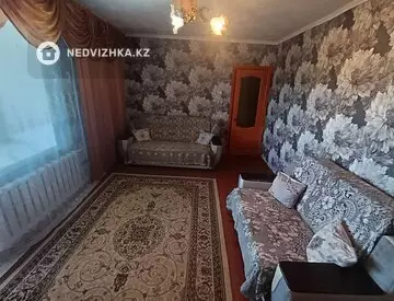 2-комнатная квартира, этаж 3 из 3, 50 м²