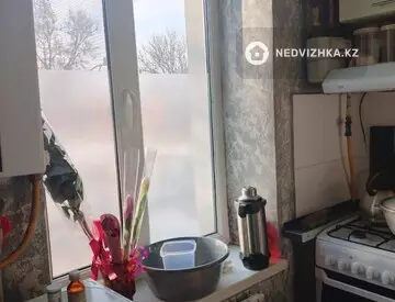 2-комнатная квартира, этаж 1 из 2, 40 м²