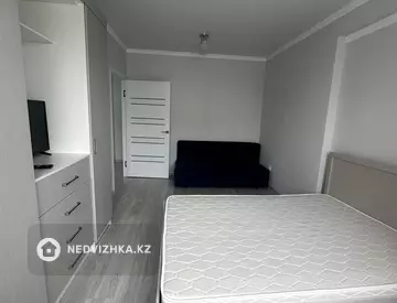 1-комнатная квартира, этаж 3 из 12, 45 м²