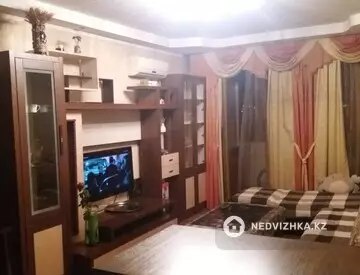 3-комнатная квартира, этаж 9 из 9, 70 м², На длительный срок