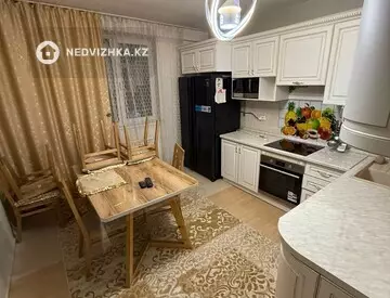 2-комнатная квартира, этаж 2 из 12, 58 м², На длительный срок