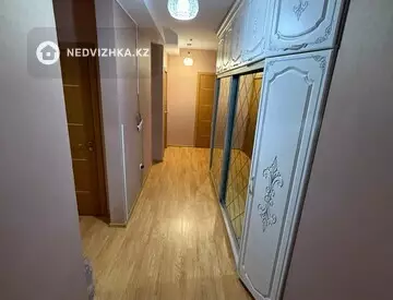 2-комнатная квартира, этаж 2 из 12, 58 м², На длительный срок