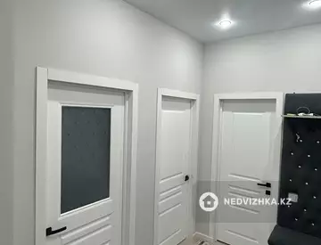 1-комнатная квартира, этаж 5 из 6, 40 м², По часам